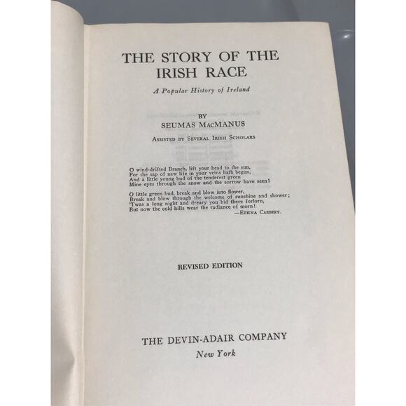 The Story of the Irish Race hardcover book - Picture 6 of 8